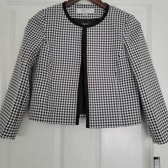 TAHARI Classic in cage Jacket Size 2 Arthur S Levine - Picture 1 of 9